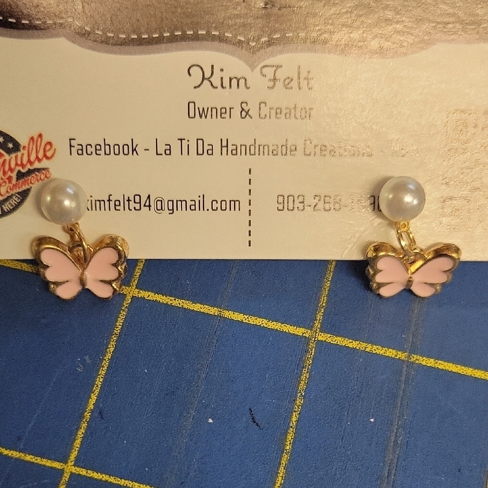 Pink Butterfly Pearl Faux Gold Tone Earrings